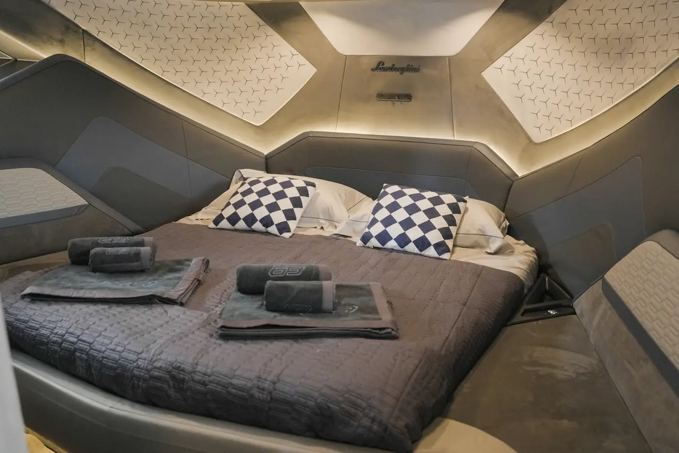 LAMBORGHINI-63 66 — photo 5
