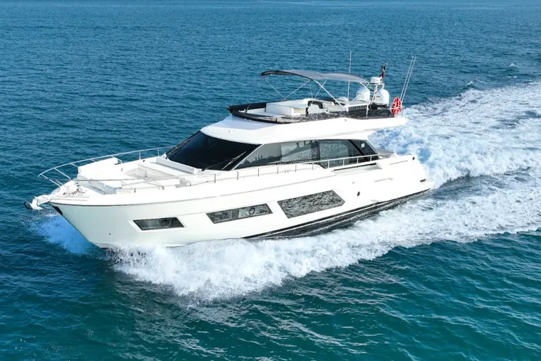 Ferretti 67
