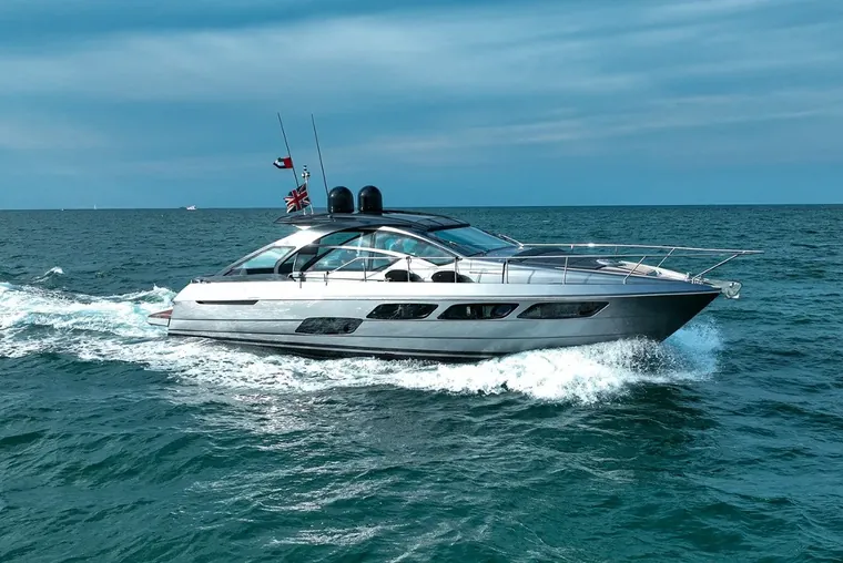 Pershing 5X Shark Grey 52