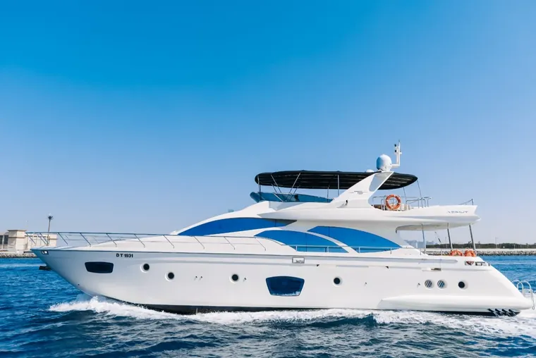 Azimut Viktoria 75